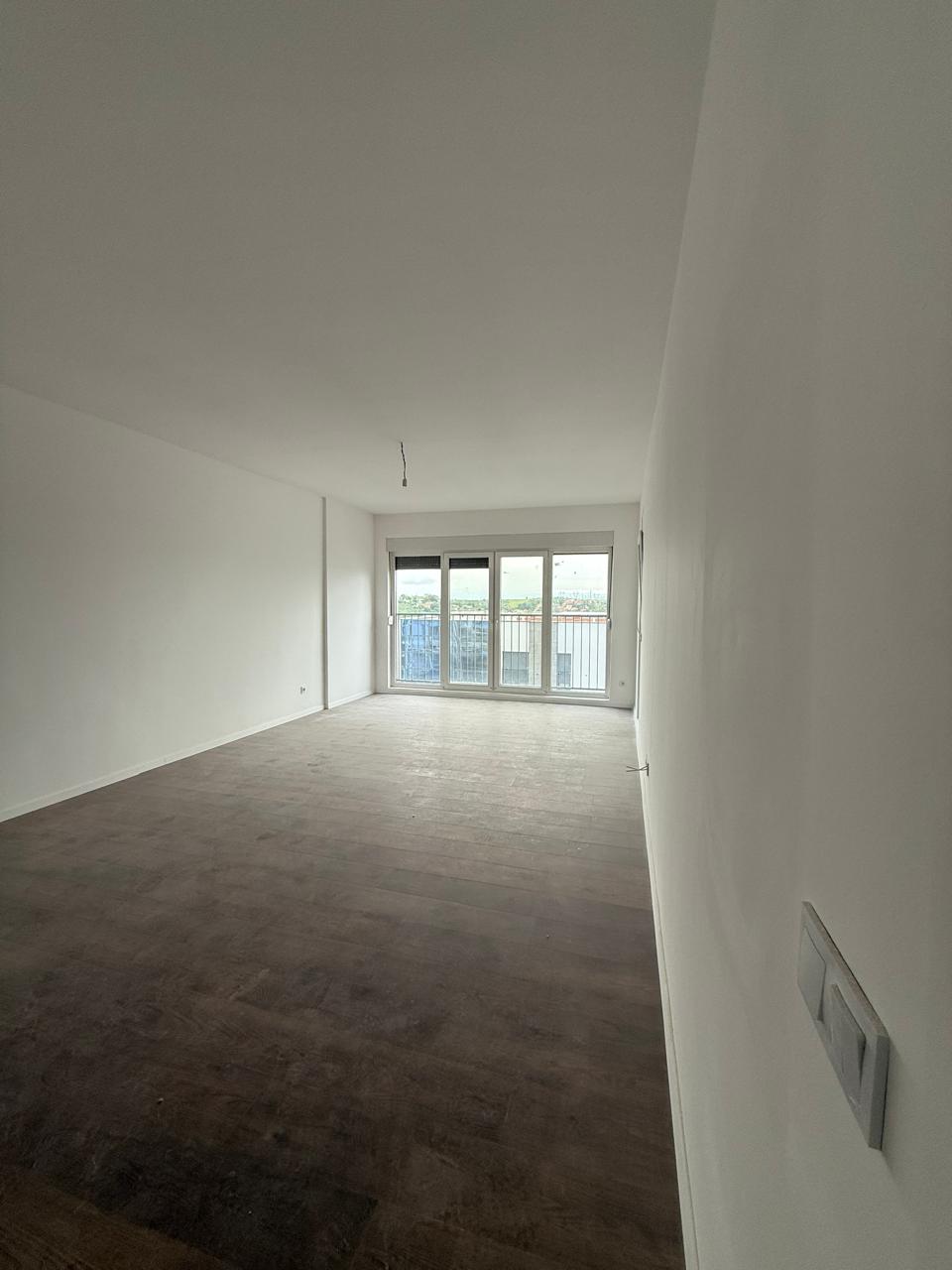 Apartamento à venda no bairro Mati 1