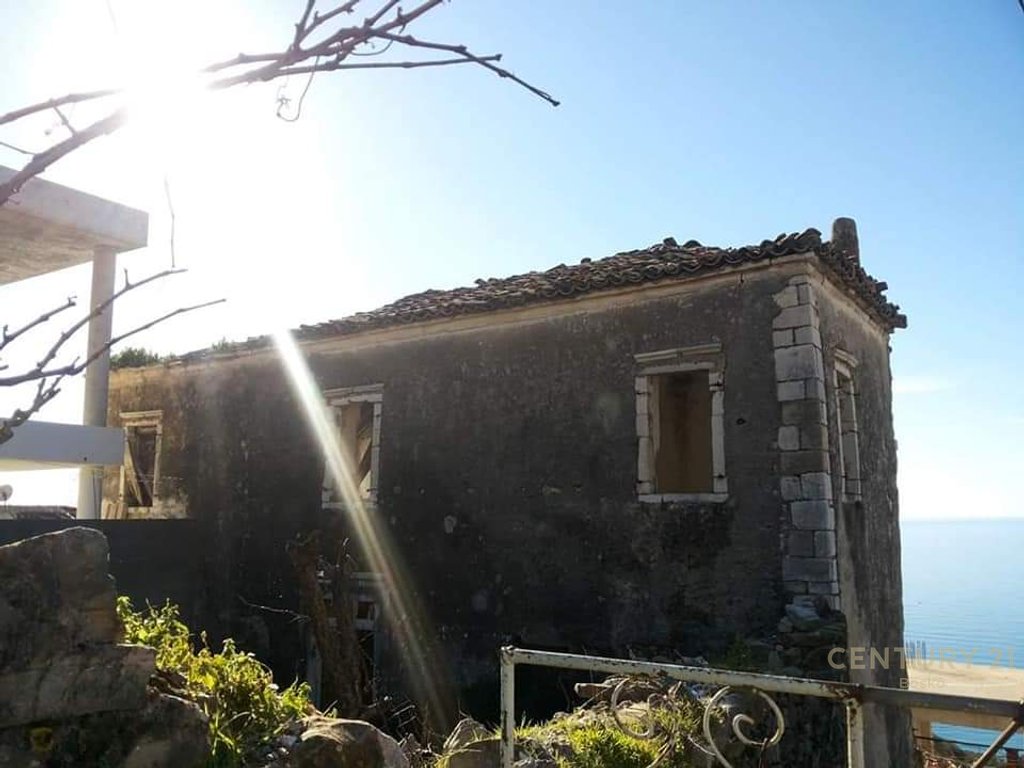 Apartament 2+1 me oborr privat dhe pamje deti në green coast 1, palasë (5)