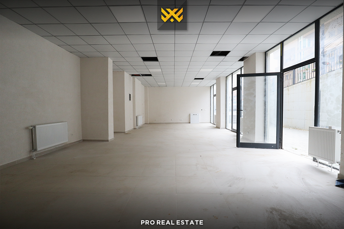 Lokal 94m² për #shitje në lagjen e muhaxherëve.