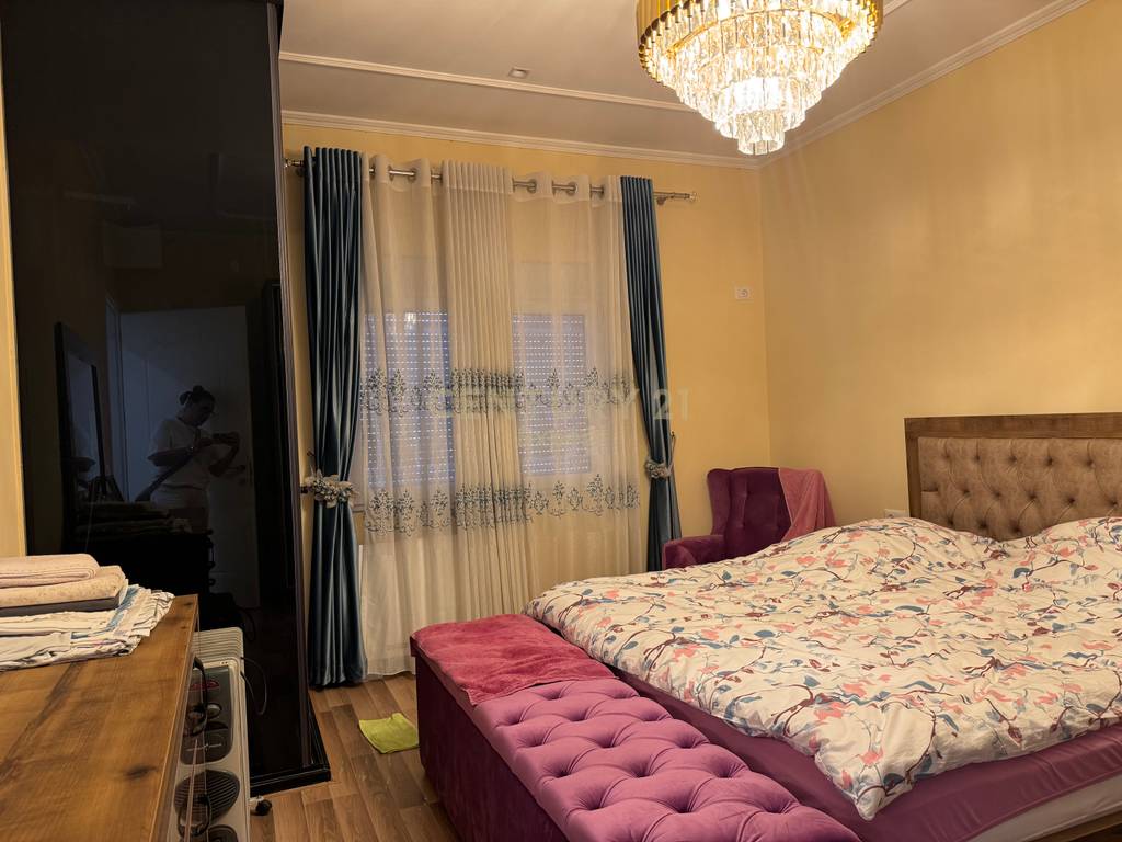 Vilë 4 katshe në shitje tek kodra e priftit (7)