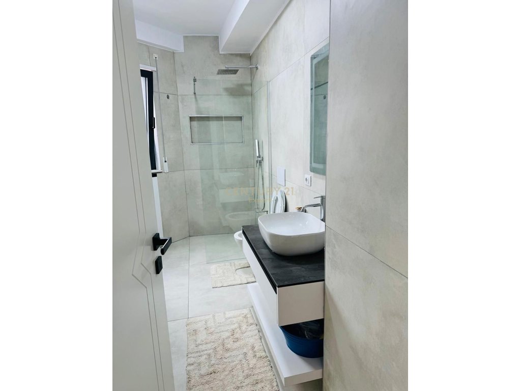 Affitto 2+1+2 in via durres (4)