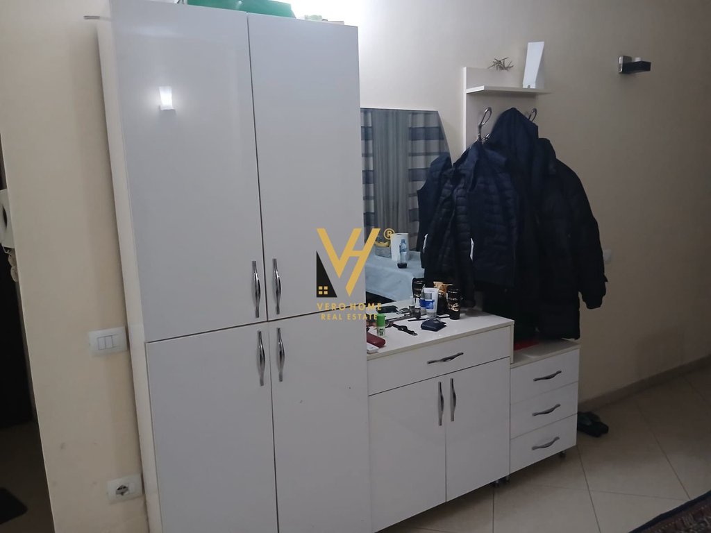 Jepet apartament 2+1+blk me qera ne selite 45.000 leke (5)