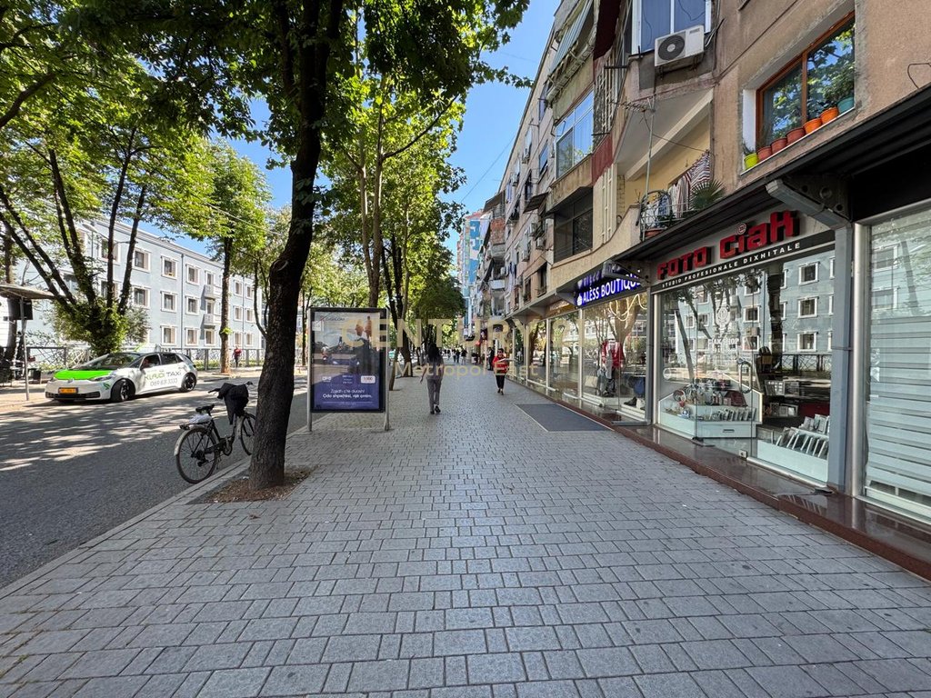 Apartament 1+1 për shitje – Myslym shyri, Tiranë (2)