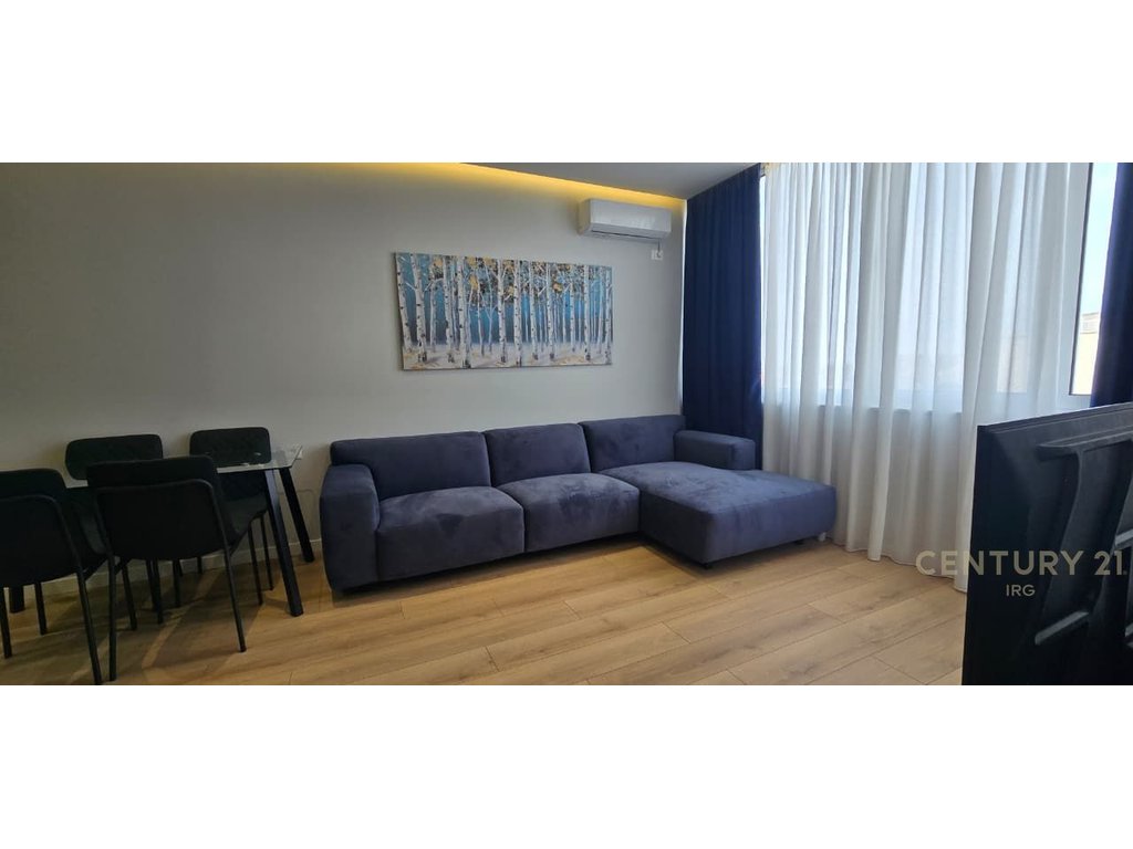 Apartament 1+1 për shitje – Myslym shyri, Tiranë (7)