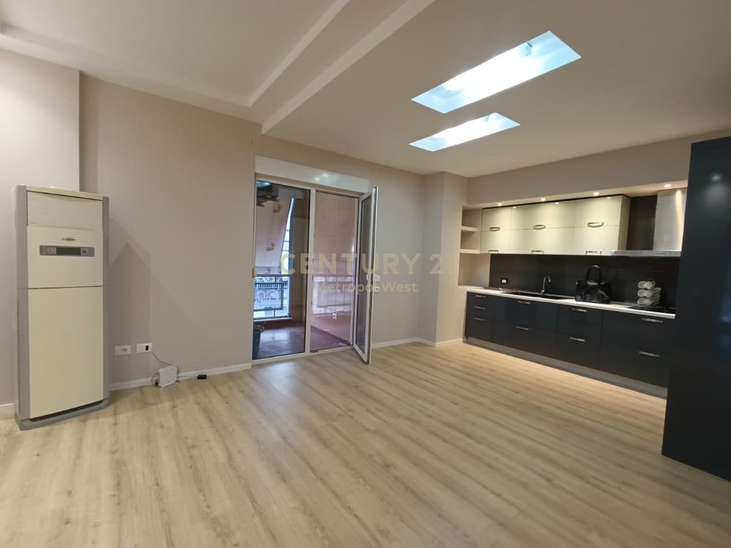 Apartament 2+1+2 per shitje tek art n'lagje !! (7)