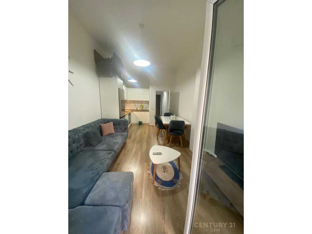 Apartament 3+1+2+post parkimi me qira, "Forest Residence", liqeni i thate!