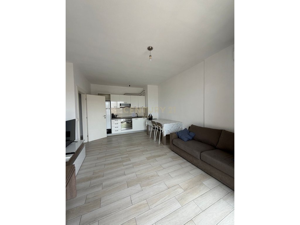 Apartament 1+1 me qira në zonën stacioni i trenit, Durrës. (3)