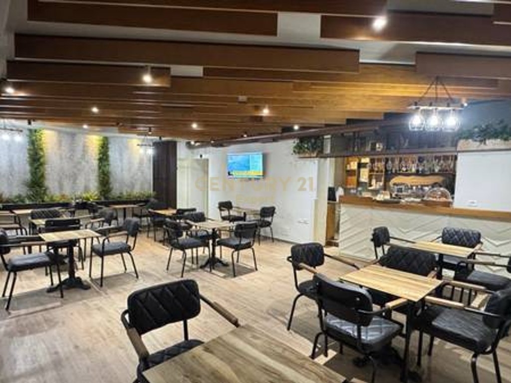 Shitet ambient komercial dhe biznes bar piceri ne don bosko! (3)