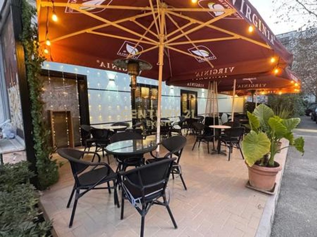 Shitet ambient komercial dhe biznes bar piceri ne don bosko! (4)