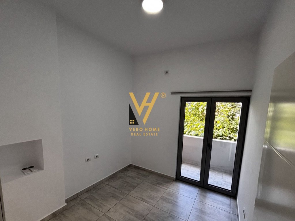 Aluga-se 75 m² escritório na rua dibres 500 euro
