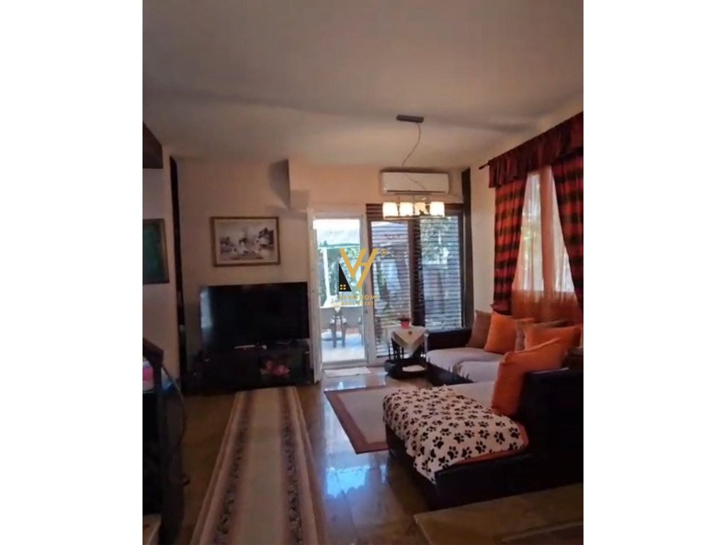 House for sale 3-storey villa in qerret for 38,500,000 leke