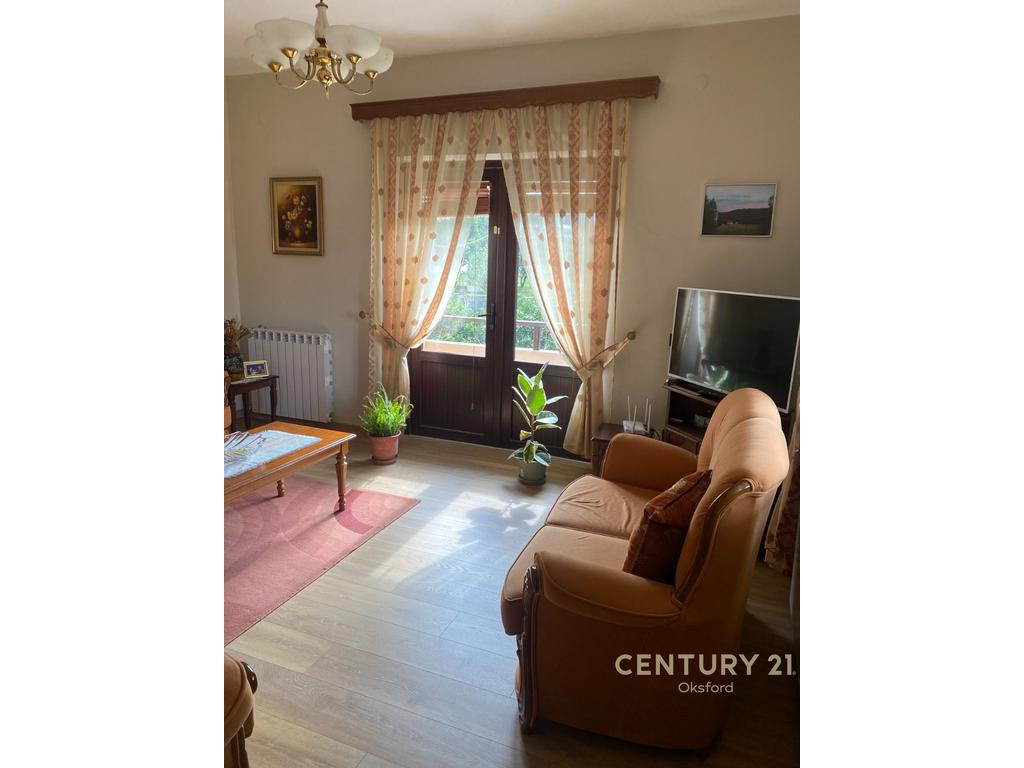 Apartment for rent 3+1 with parking space near the student city