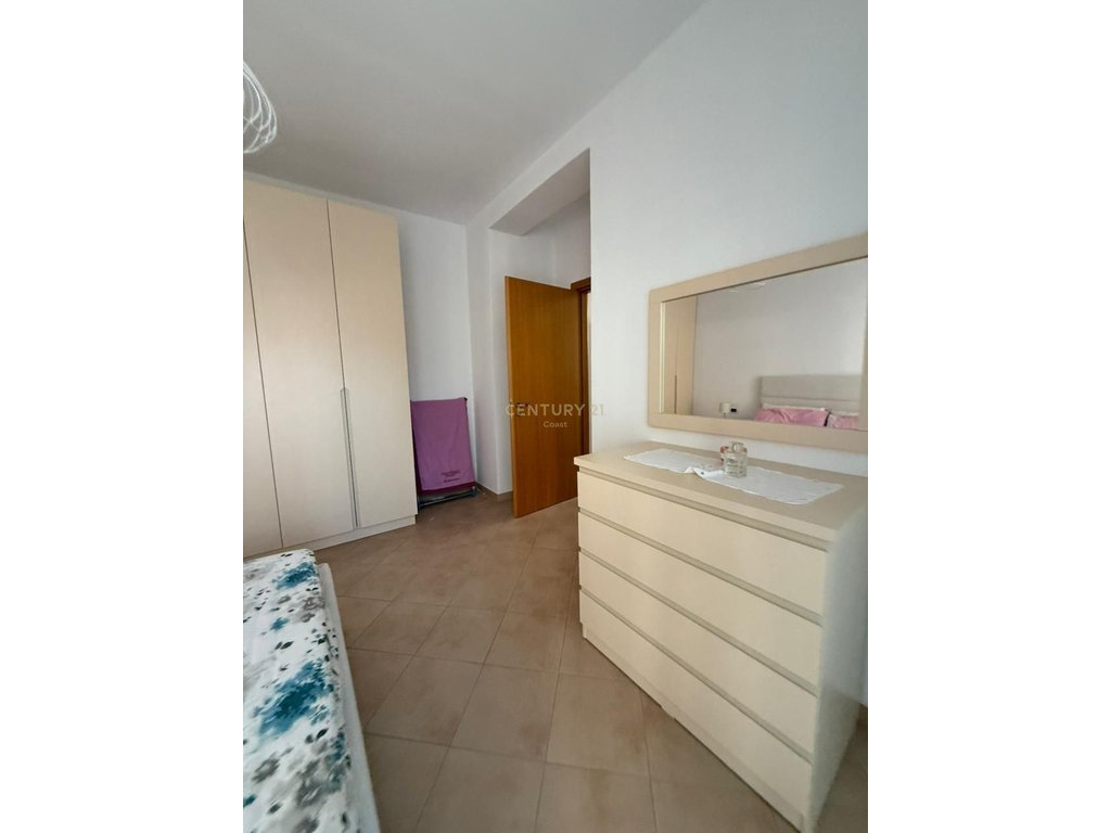 Apartamento 1+1 en venta en “Rruga E Cipajve”, Vlorë!! (5)