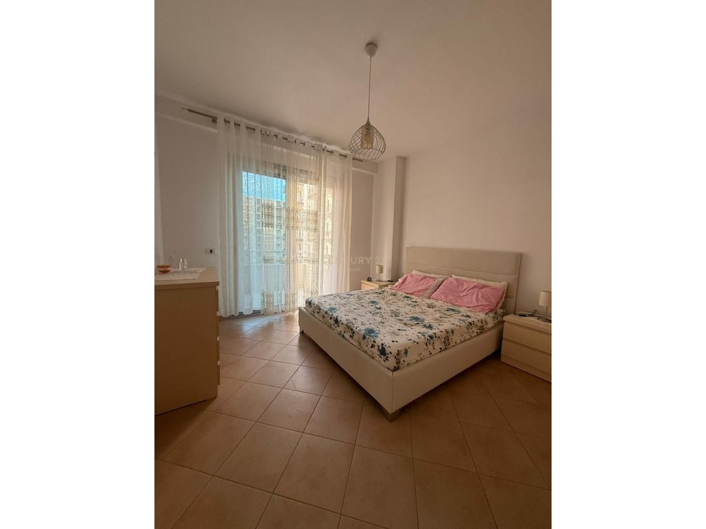 Apartamento 1+1 en venta en “Rruga E Cipajve”, Vlorë!! (6)
