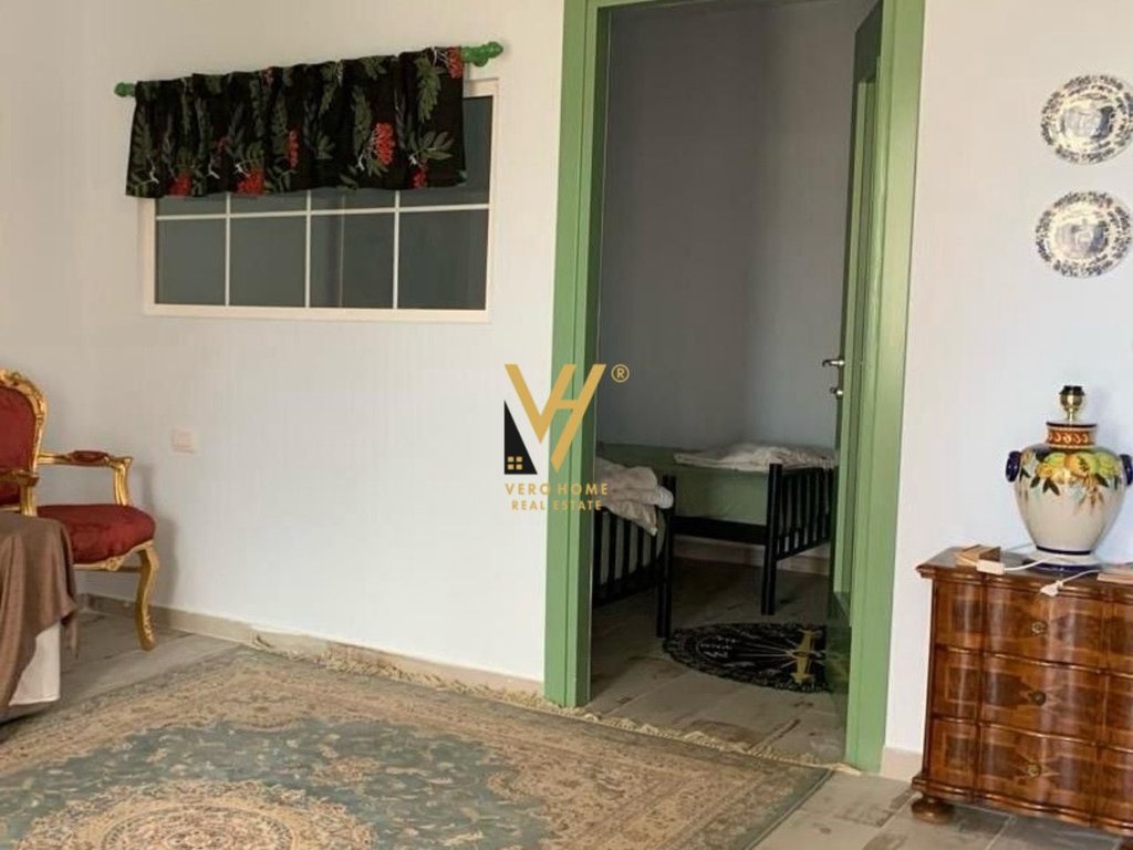Shitet apartament 2+1+oborr te gjiri i lalzit 300.000 euro