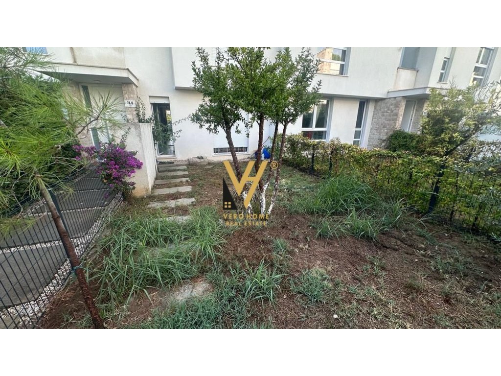 Shitet apartament 2+1+oborr te gjiri i lalzit 300.000 euro