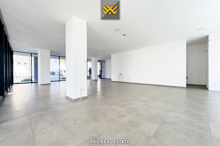 Espaço comercial 116m² para alugar em Mati 1