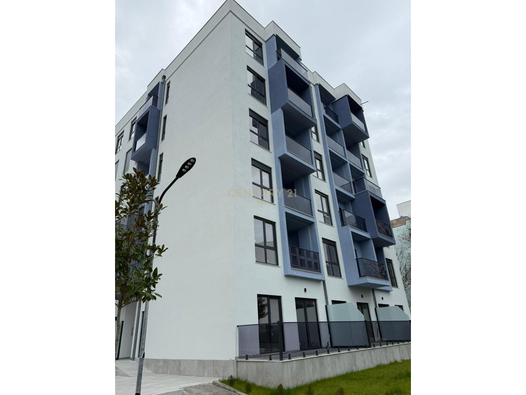 Appartement 1+1 à vendre au "Adriatik Garden" à golem! (3)
