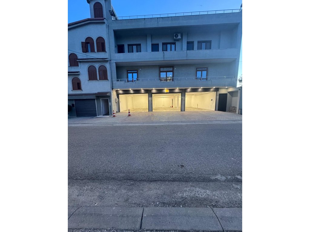 Espacio multifuncional en alquiler en ish kënetë, Durrës!