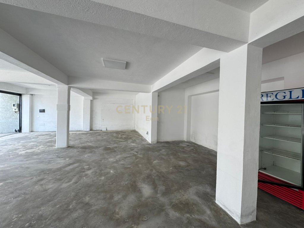 Espacio multifuncional en alquiler en ish kënetë, Durrës! (4)