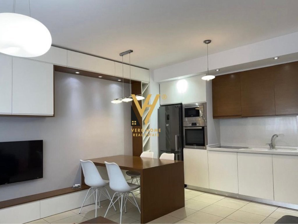Jepet apartament 1+1 me qira te 5 maji 620 euro