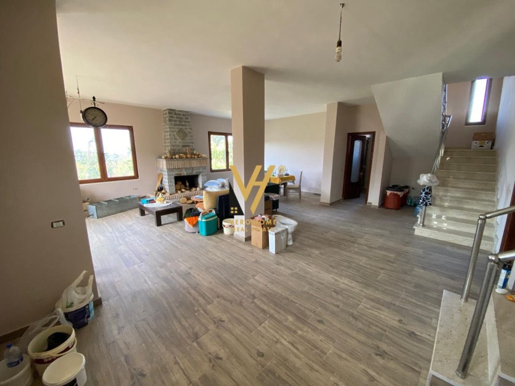 Casa de dos pisos en venta en marikaj, vore 1.000 euros (3)
