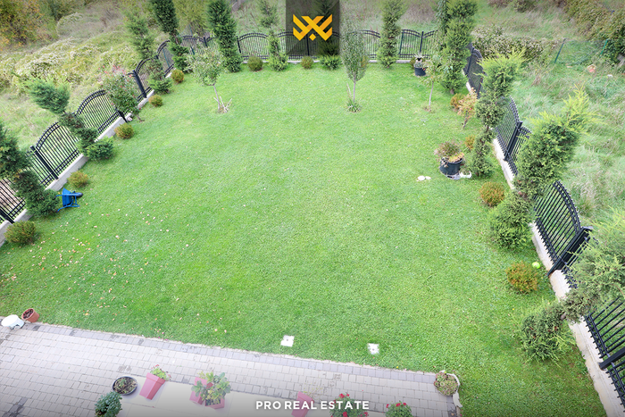 Casa di 659m² in vendita a sofali.