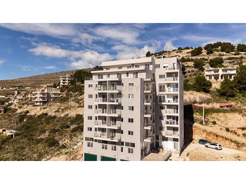 Sarandë, shesim apartament 2+1 në portin e limionit