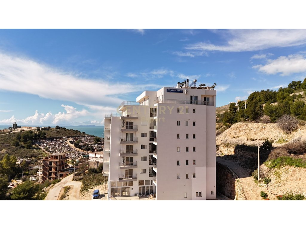 Sarandë, shesim apartament 2+1 në portin e limionit