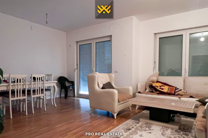 Apartamento de 74m² para aluguel em Prishtina e Re