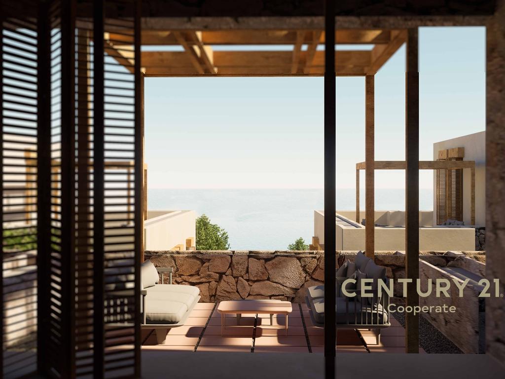 Penthouse di lusso a dhërmi con balcone e vista panoramica sul mare