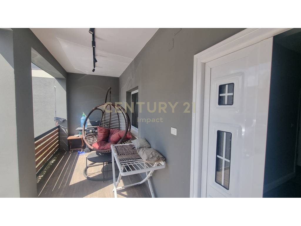 Vilë 1+1 për shitje në don bosco, Tiranë - 175,000€ ! (6)