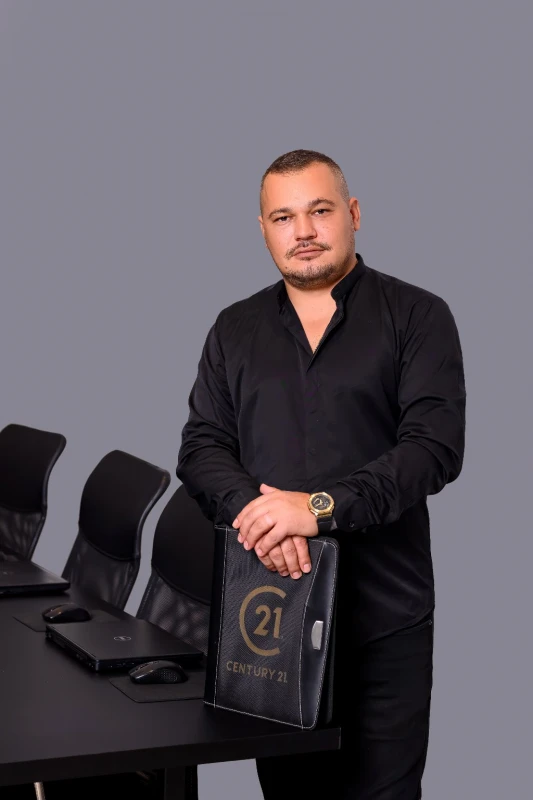 Jepet toke me qira prane rruges jordan misja (2)
