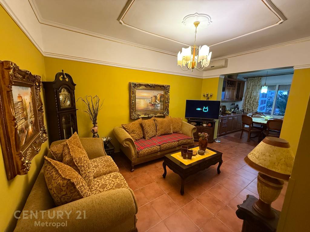 Piso en venta 2+1, cerca del antiguo mercado eléctrico!