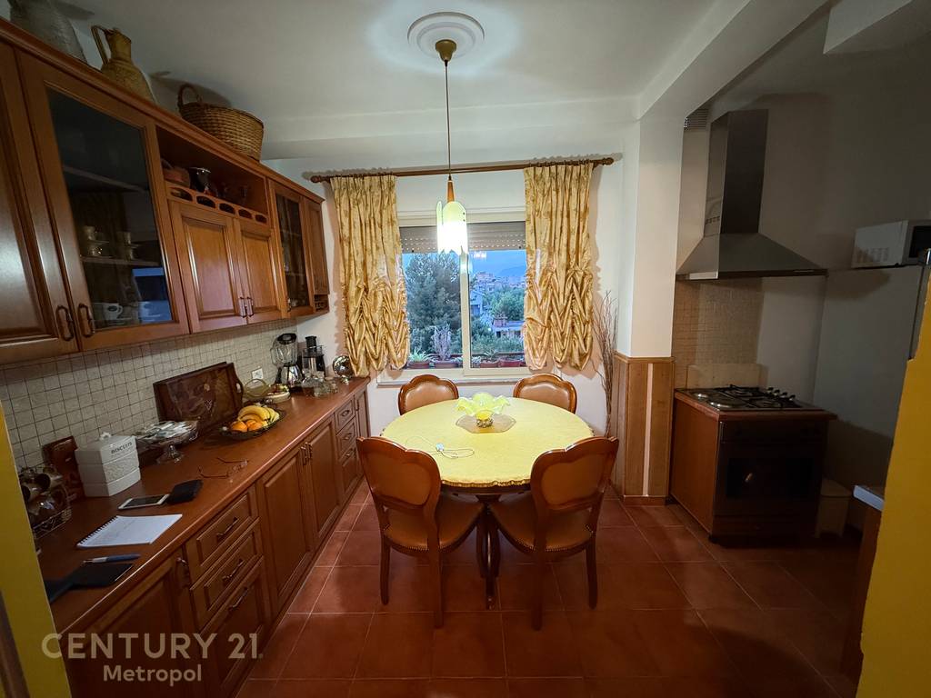 Piso en venta 2+1, cerca del antiguo mercado eléctrico! (3)