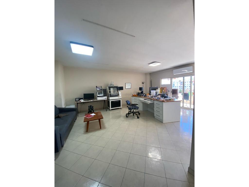 Apartamento 2+1 à venda na rua kavaja!
