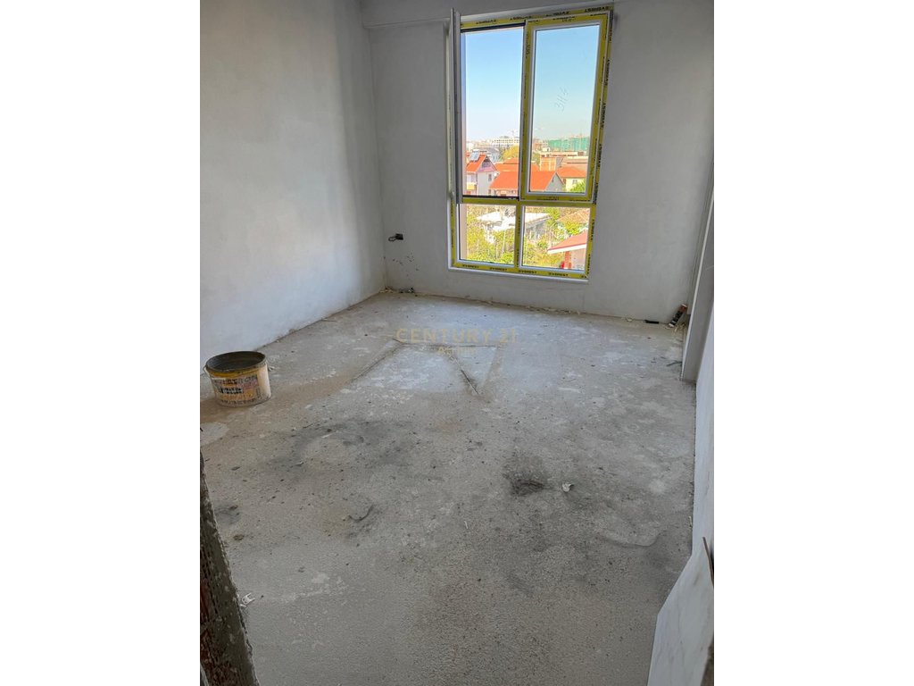 Shitet apartament 1+1 ne rrugen besa prane bulevardit te ri (2)