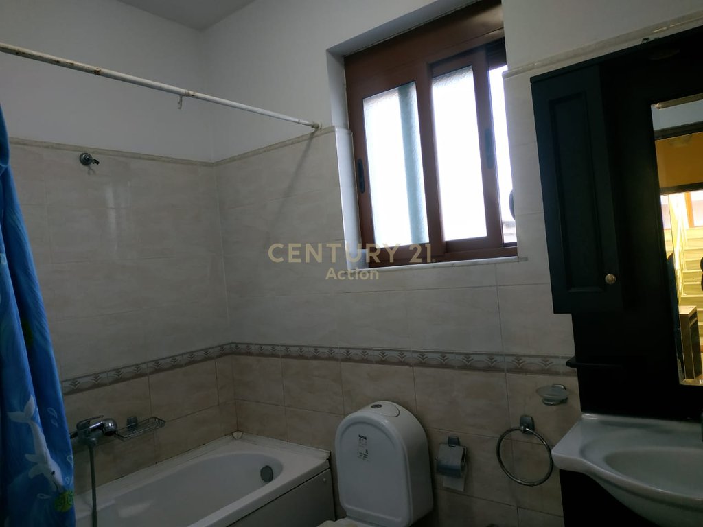 Casa com 5 andares na vila! (7)