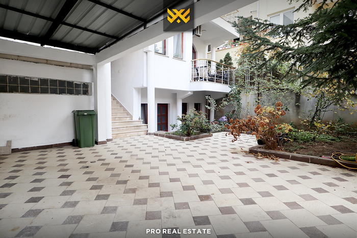 Haus 535m² zu verkaufen im zentrum.