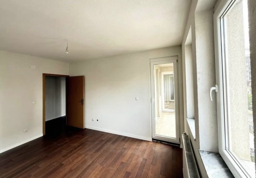 Apartamento à venda em Fushë Kosovë (3)