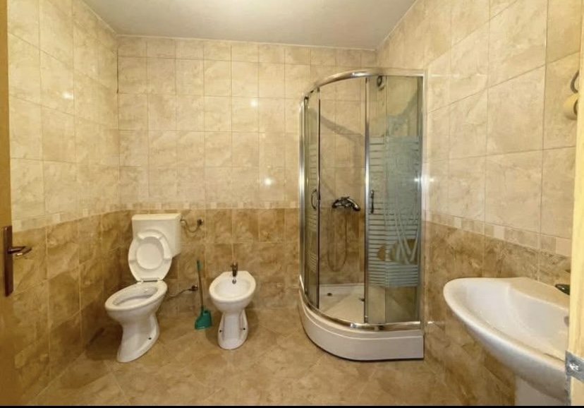 Apartamento à venda em Fushë Kosovë (6)