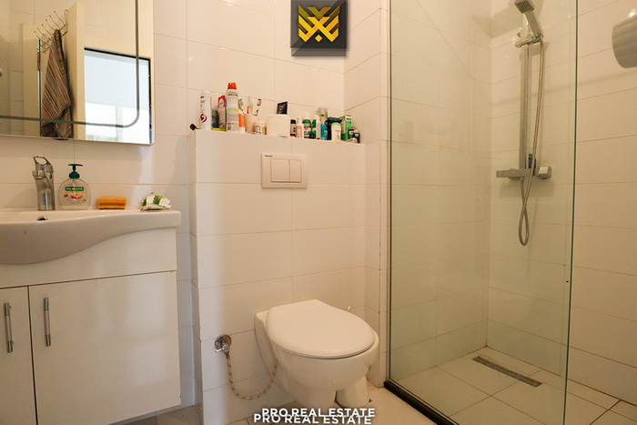 Banesë 112m² + 39m² me #qira në lagje të spitalit