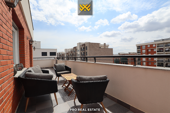Banesë 112m² + 39m² me #qira në lagje të spitalit
