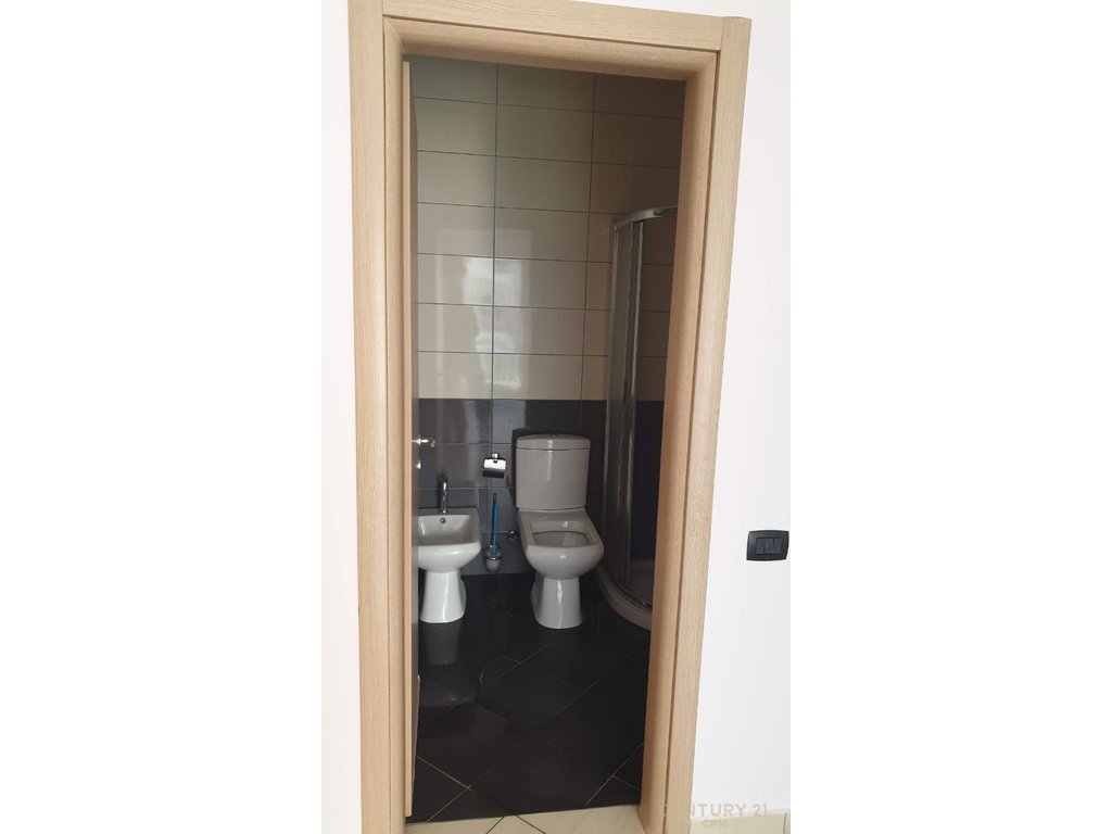 Louer, appartement 2+1+2 sur rue jordan misja (8)