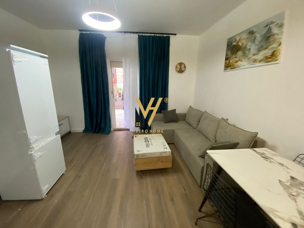 Piso en venta 1+1+bloque en municipio de paris 180,000 euros