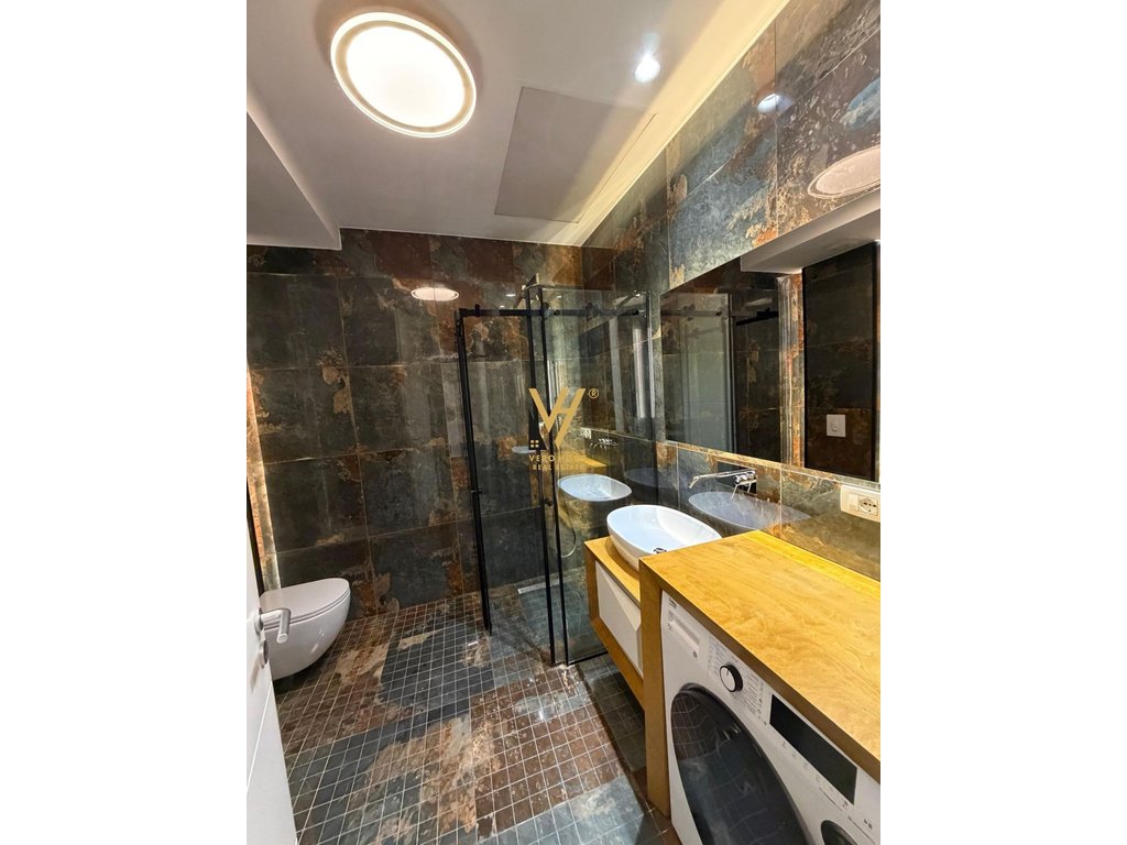 Jepet apartament 1+1+blk me qera te rruga elbasanit, park gate 1.300 euro