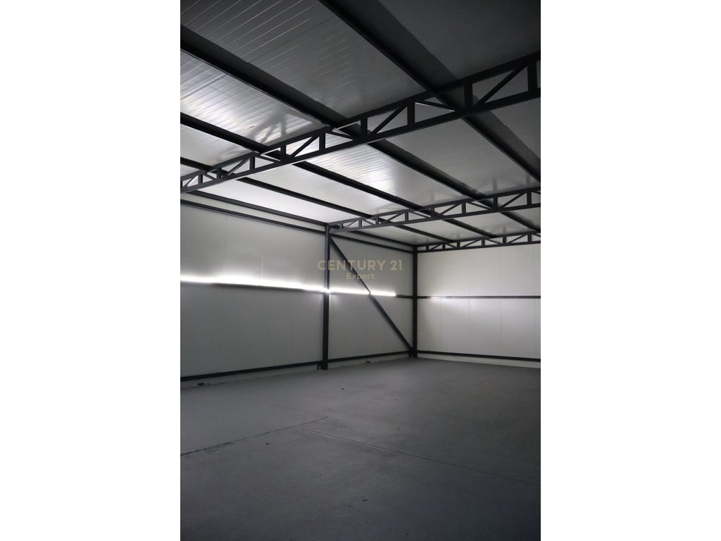 Espace multifonctionnel à louer (4)