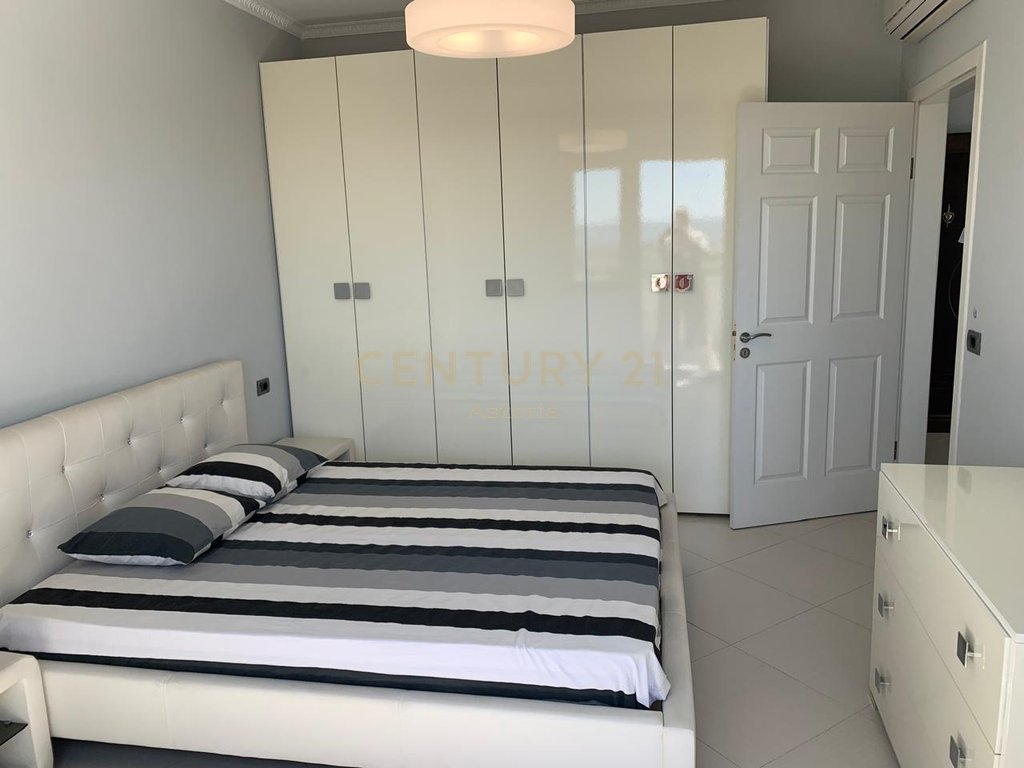Apartament 1+1 i ndritshëm dhe i bollshëm në fresk me ballkon të madh rrethues (4)
