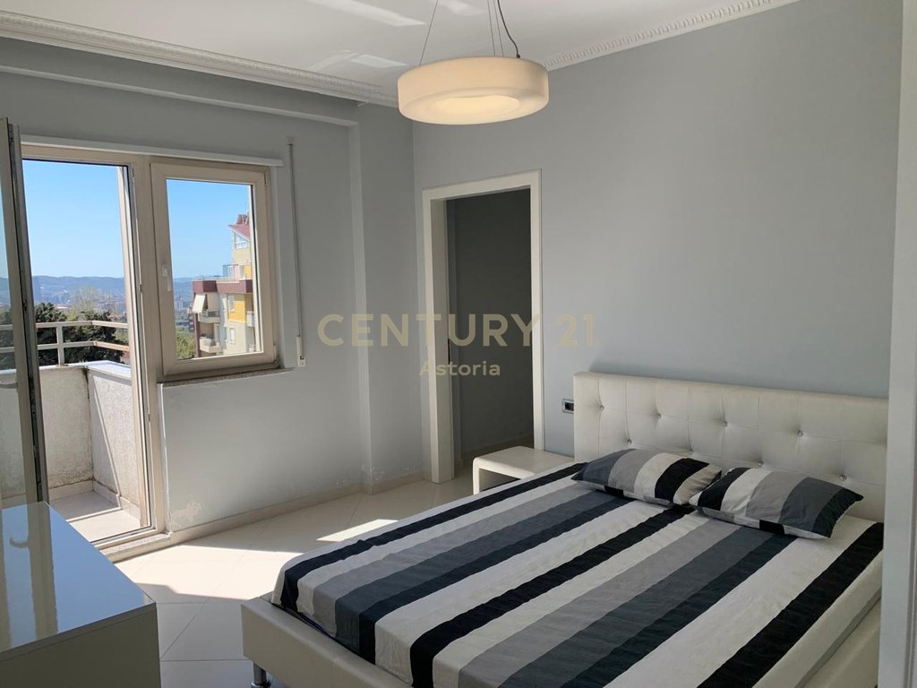 Apartament 1+1 i ndritshëm dhe i bollshëm në fresk me ballkon të madh rrethues (5)