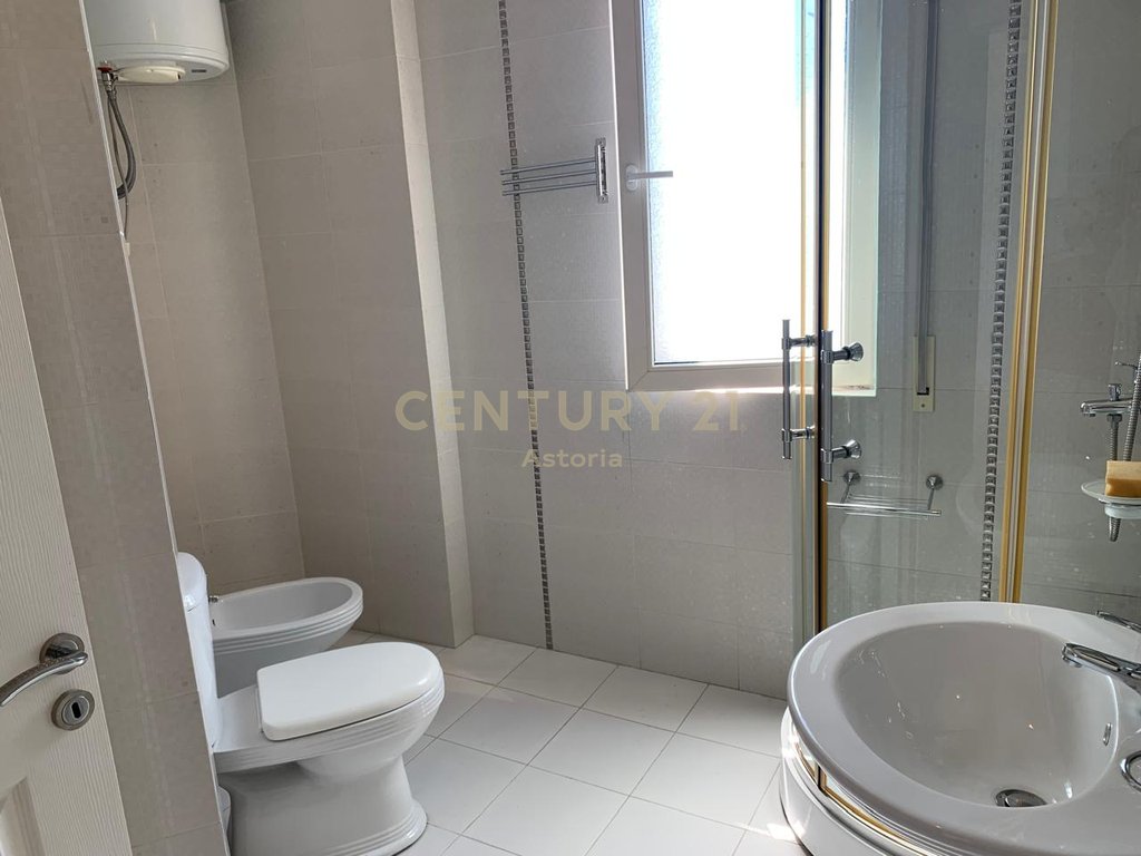 Apartament 1+1 i ndritshëm dhe i bollshëm në fresk me ballkon të madh rrethues (6)